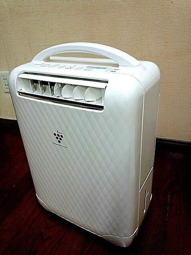 プラズマクラスター除湿器