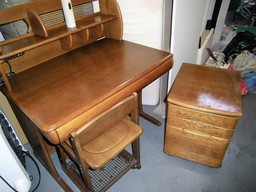 【残り１台！】浜本工芸製品の中古学習机♪