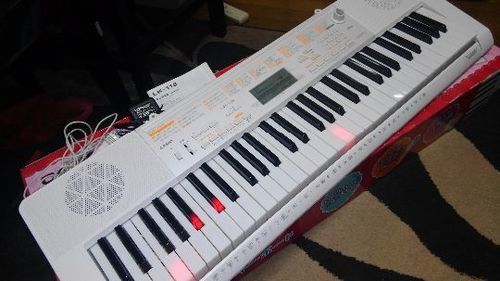 電子ピアノカシオ光ナビLK118
