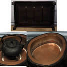 紫檀 座敷机　座卓テーブル と 大木の根元を利用した 火鉢 と  五徳　の 和風セット　※ 写真の鉄瓶 は取引完了しました。