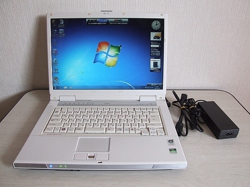 Fujitsu FMV-BIBLO NF53W ノートパソコン