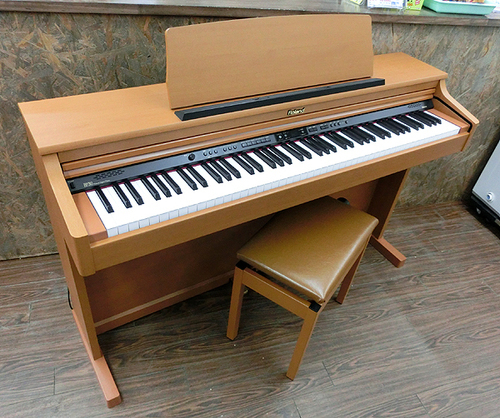 Roland/ローランド HP203 電子ピアノ ライトウォールナット 椅子付