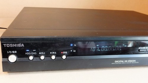 東芝DVDレコーダー RD-E302 東芝HDD＆DVDレコーダー RD-E302 VARDIA