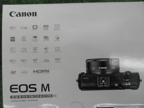 【未使用】キャノン Canon EOS M スターターキット ベイブルー