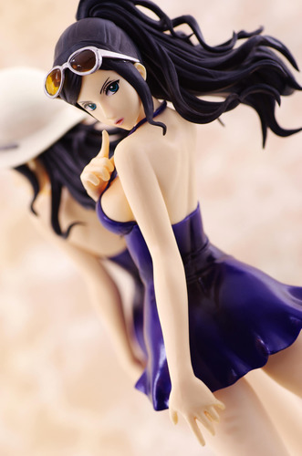 【好評に付き、ラスト１個】新品！未開封！入手困難！ワンピース　GLITTER＆GLAMOURSシリーズ　ニコ・ロビン（レアＶｅｒ）