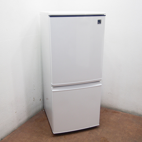 2013年製 どっちもドア 137L 冷蔵庫 CL82