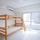 駅から徒歩10分圏内！シンプルなデザインの部屋が魅力的な男性、女性専用の部屋があるシェアハウス！ - シェアハウス