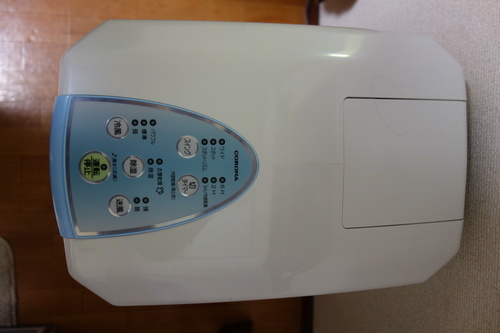 取引中）衣類乾燥除湿機 「どこでもクーラー」 ＣＤＭ1015 溶かし