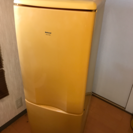 かわいいレトロなナショナル 2ドア 冷蔵庫 黄色