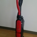掃除機（ハンディータイプ　日立製　黒色、前面赤色） 