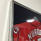 広島カープ　黒田　直筆サイン入り　レプリカユニフォーム　ビジター用赤　額縁付き