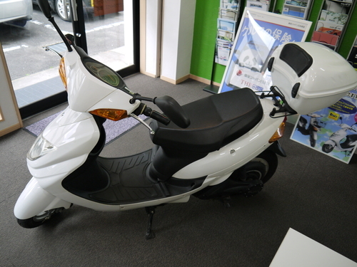 走行1,000キロ　中古　電動バイク　Denba70 パールホワイト　標準価格290,000円が・・・