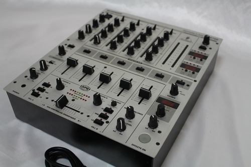 BEHRINGER(ベリンガー) デジタルFX・BPMカウンター搭載 5チャンネルDJミキサー DJX700-PROMIXER 動作品