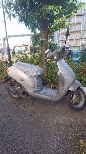 美品✨ トッズ メタリックレザー ミュール 39 レディース シルバー