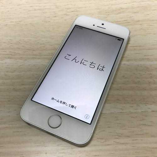 美品 iPhoneSE SIMフリー シムフリー 64GB シルバー