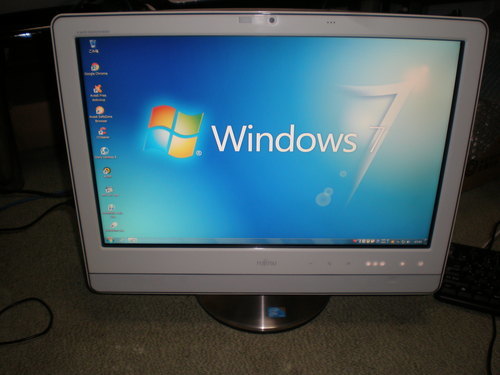 一体型デスクトップパソコン Fujitsu F/D90D Windows7 64Bit 　　　メモリ4GB