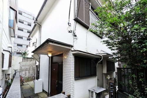 初台から徒歩4分のシェアハウス クロスハウス 初台のシェアハウスの不動産 住宅情報 無料掲載の掲示板 ジモティー