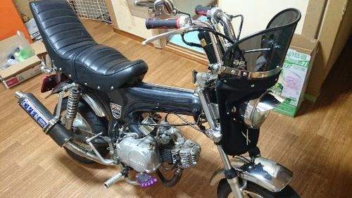 Dax 12v CD90エンジン
