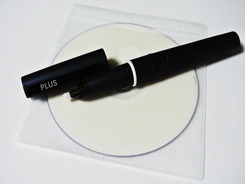 PLUS UPIC-56M 電子黒板 56インチ マグネットスクリーン デジタルペン ADP-301 付き ワイヤレスインタラクティブパネル 56型