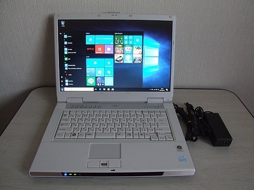 Fujitsu FMV-BIBLO NF50X ノートパソコン