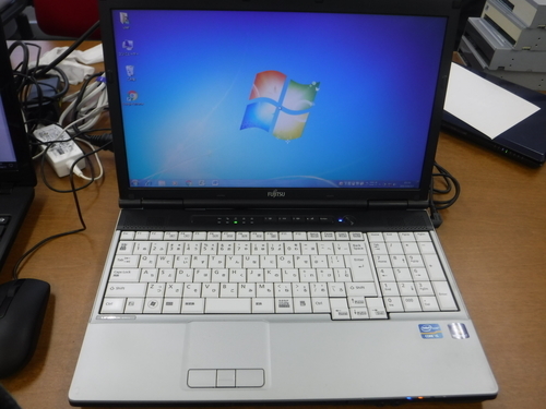 中古 富士通 lifebook E741