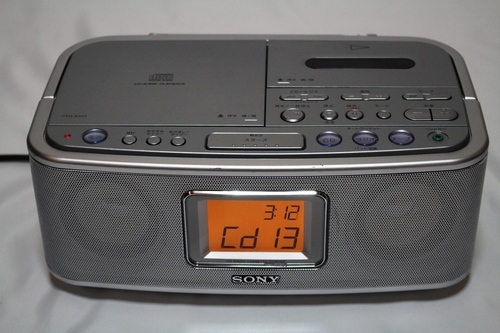 ソニー SONY CDラジオカセットコーダー CFD-E501 : FM/AM対応 シルバー CFD-E501 S