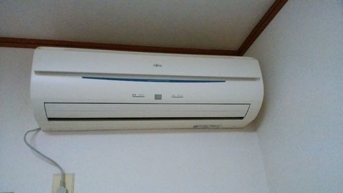 富士通エアコン　6条用　2004年製