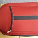 赤くて可愛いいスーツケース