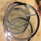 三段仕様の円型ガラステーブル