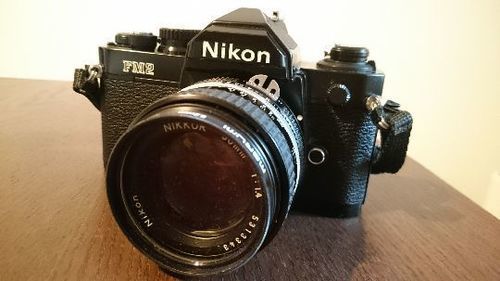 【交渉中】Nikon  FM2、ケースと未使用フィルム5本付き