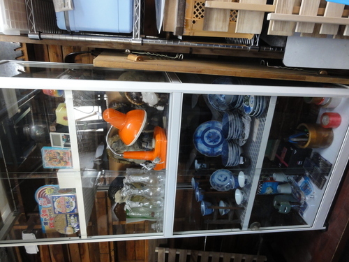 値下げしました。　飾り棚　中古品
