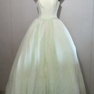 結婚式のお色直し用ドレス　淡い黄緑色 発表会　コスプレに利用等