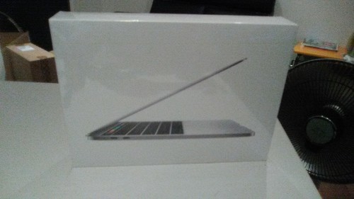 最終【新品】未開封 MacBook Pro 本体 Retina/タッチバー/13インチ/色シルバー