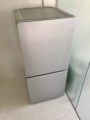 トップ 2017年1月購入【超美品】冷蔵庫 2ドア シルバー 110L ユーイング 冷蔵庫