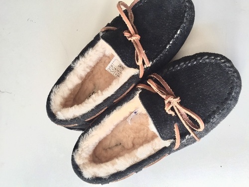 UGG  ダコタモカシン ムートンシューズ