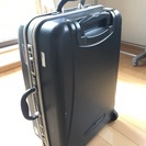 【鍵付き】Mサイズスーツケース【ダイヤルロック】