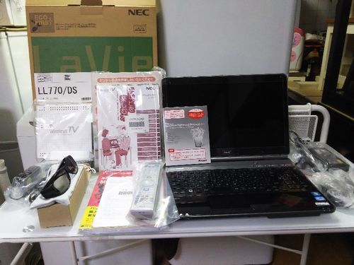 新品☆ノートパソコン☆Core i5☆ブルーレイ☆テレビ☆office2010☆3Dメガネ☆激安です！