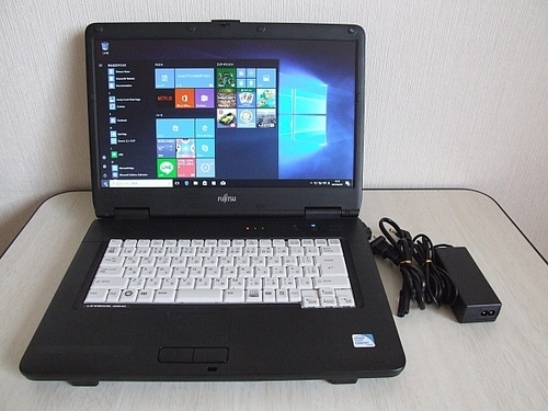 Fujitsu LIFEBOOK A540/AX ノートパソコン