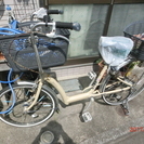 ブリヂストン（アンジェリーノ）子供乗せタイプの荷物乗せ中古自転車