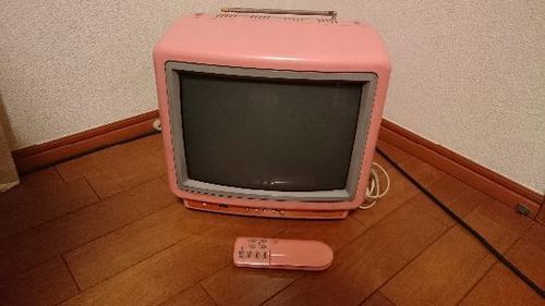 ピンクのブラウン管テレビ なかの 中野のテレビ ブラウン管テレビ の中古あげます 譲ります ジモティーで不用品の処分