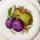 ＫＰＭロイヤルベルリン　1900年代中期作　果実色絵付紋飾皿　マイセンを凌ぐマイスター手描きの逸品。