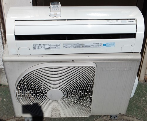☆東芝 TOSHIBA RAS-2210D 冷暖房除湿ルームエアコン◇一年中大活躍 ☆東芝 TOSHIBA RAS-2210D 冷暖房除湿ルームエアコン◇一年中大活躍