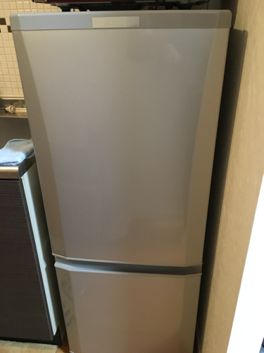 三菱ノンフロン冷蔵庫 シルバー146L