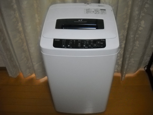 美品　ハイアール　洗濯機　4，2キロ