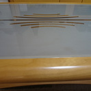 高級ガラスセンターテーブル　無垢材で木目がきれい！