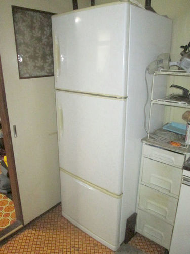 三洋電機３ドア冷凍冷蔵庫 Shadyoak 白金台のキッチン家電 冷蔵庫 の中古あげます 譲ります ジモティーで不用品の処分