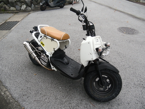 【商談中購入不可】ちょいカスタム　ズーマーキャブ車　タイヤ前後新品　実費配送します