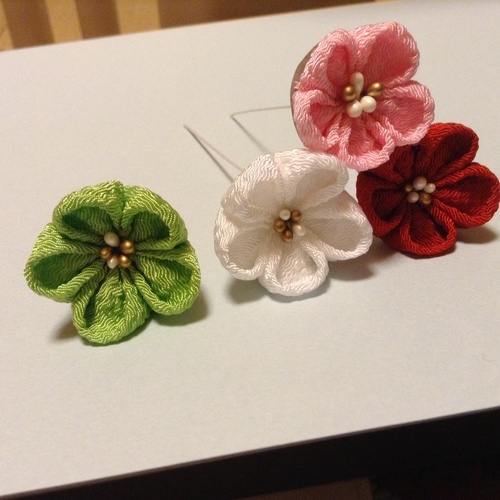 和装用の髪飾り つまみ細工の製作の内職さん募集 なかえみ 二俣川のその他の無料求人広告 アルバイト バイト募集情報 ジモティー