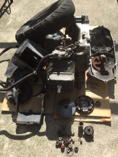 アドレスv100ボアアップエンジン部品取り アンコ 草加のスズキの中古あげます 譲ります ジモティーで不用品の処分