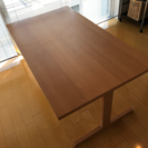 ダイニングテーブル(W140cm×D80cm×H60cm)
